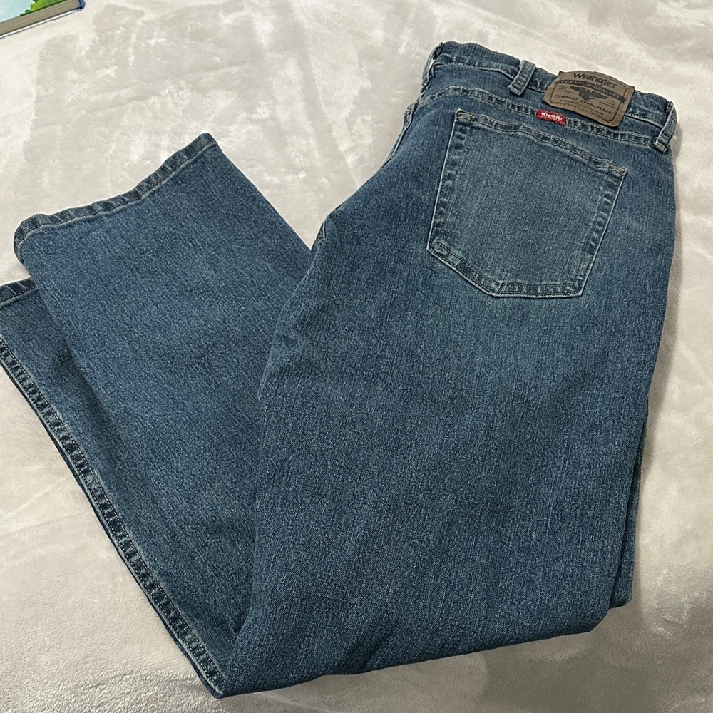 Wrangler Men's Straight Blue Jeans